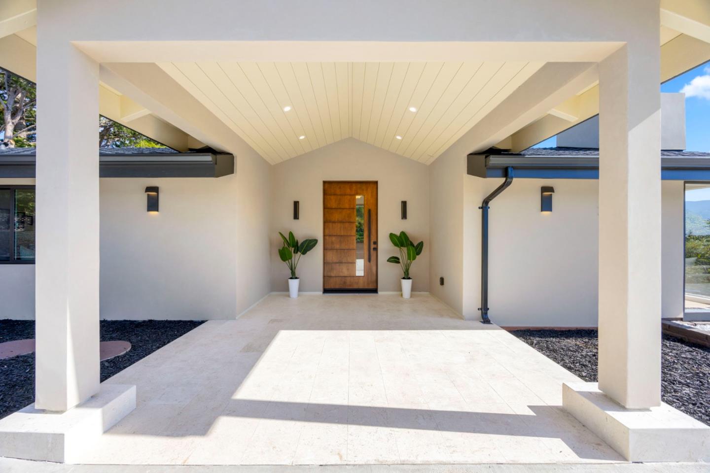 Detail Gallery Image 7 of 59 For 25805 Carmel Knolls, Carmel,  CA 93923 - 4 Beds | 2/1 Baths