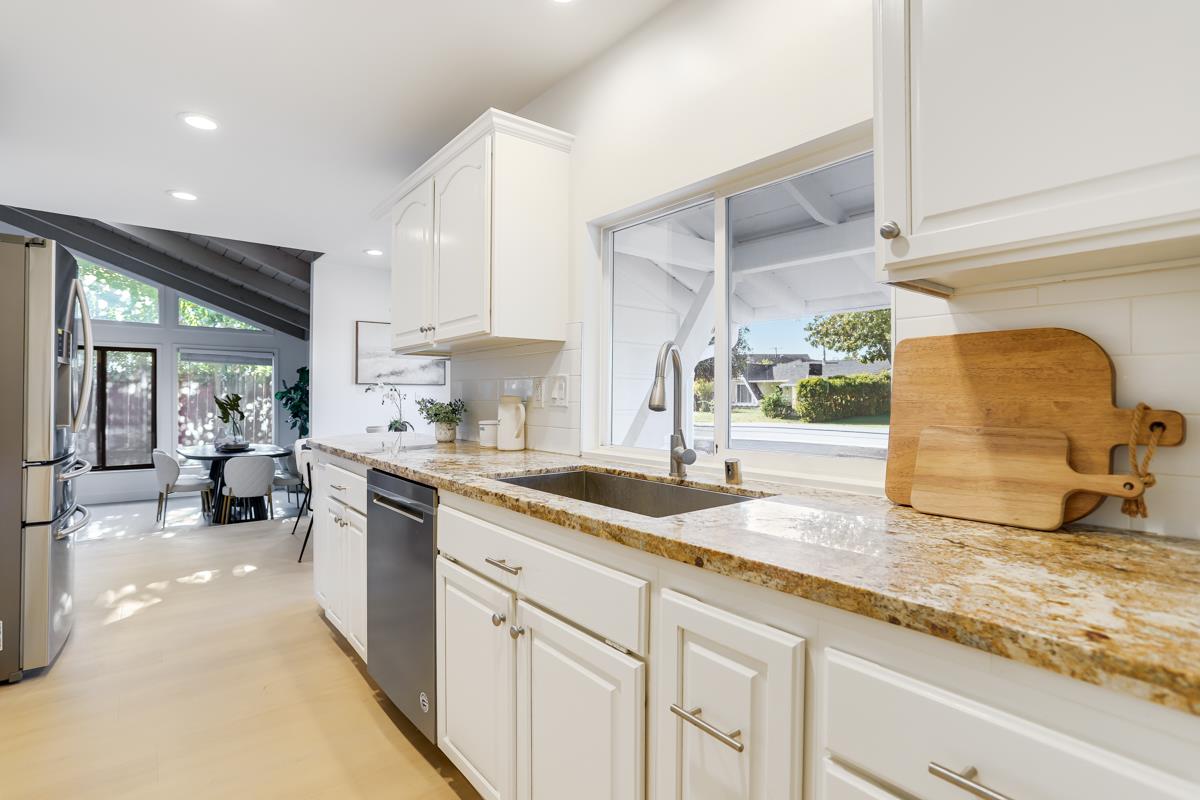 Detail Gallery Image 11 of 35 For 2910 Jerald Ave, Santa Clara,  CA 95051 - 4 Beds | 3/1 Baths