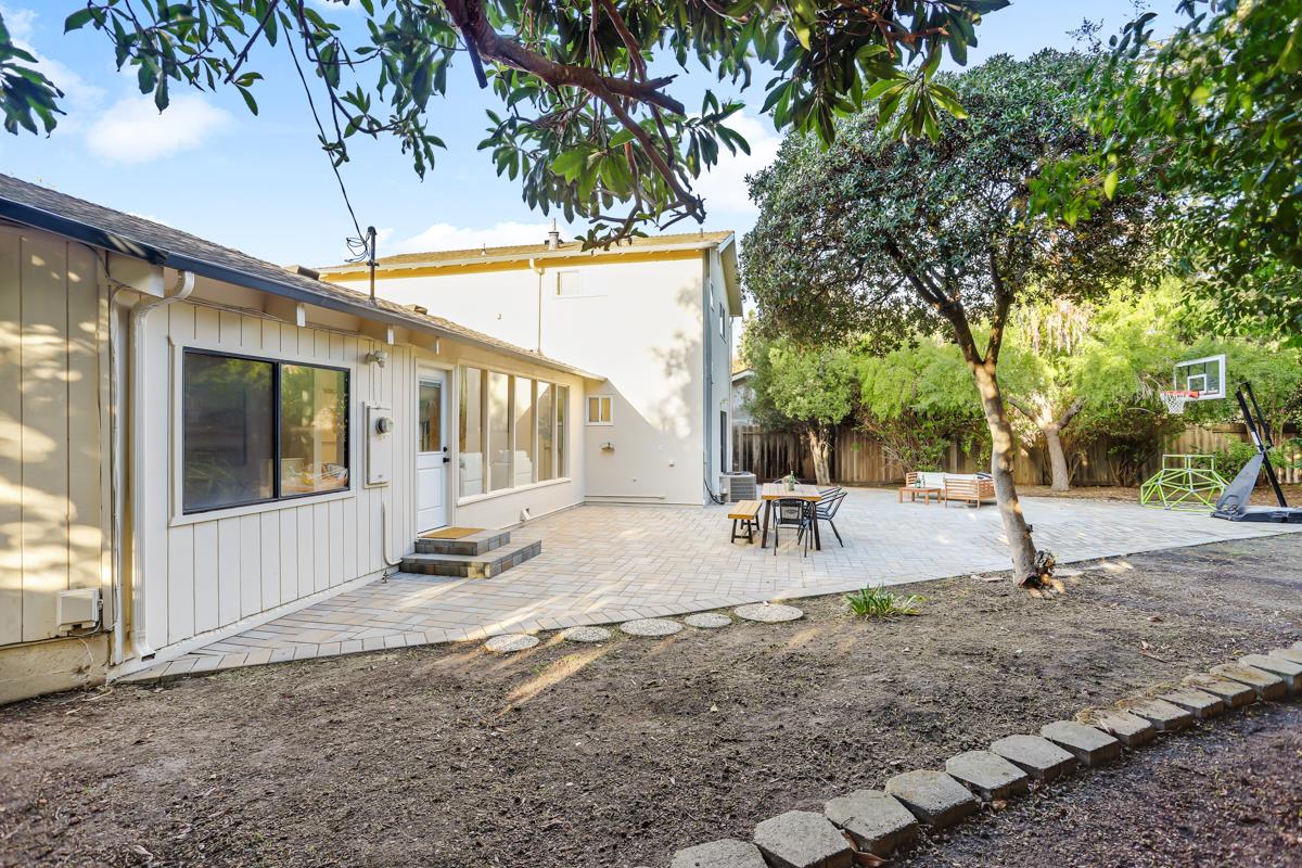 Detail Gallery Image 32 of 35 For 2910 Jerald Ave, Santa Clara,  CA 95051 - 4 Beds | 3/1 Baths