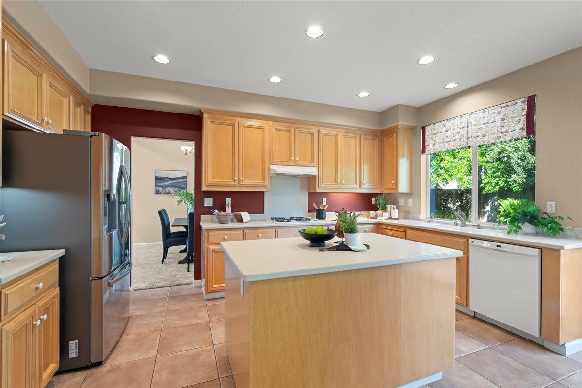 Detail Gallery Image 17 of 57 For 1469 Goshawk Ct, Gilroy,  CA 95020 - 4 Beds | 3 Baths