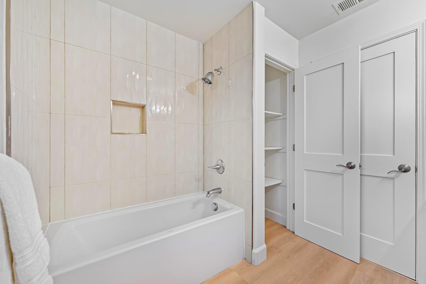 Detail Gallery Image 22 of 45 For 1013 Karen Way, Mountain View,  CA 94040 - 3 Beds | 2 Baths