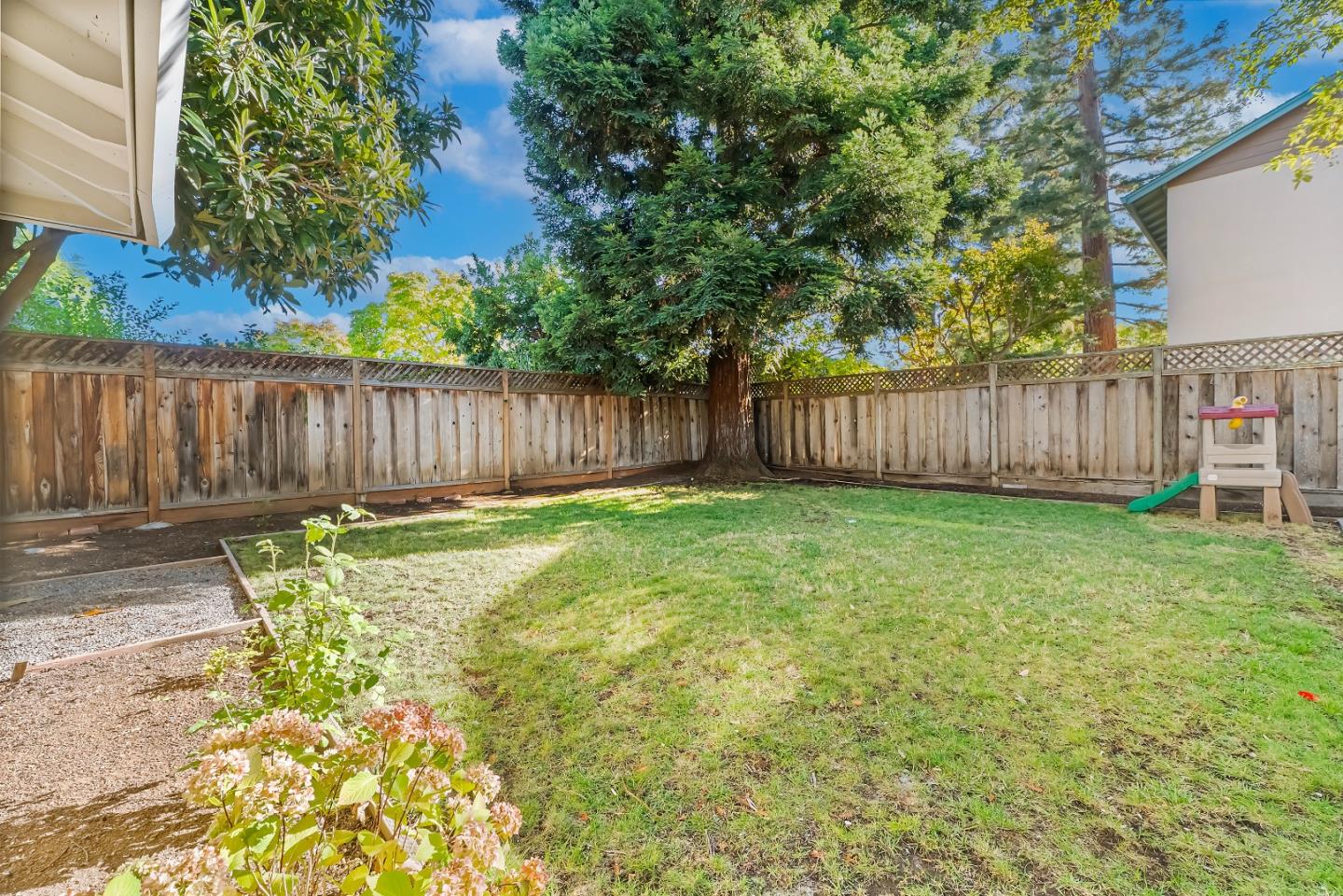 Detail Gallery Image 31 of 45 For 1013 Karen Way, Mountain View,  CA 94040 - 3 Beds | 2 Baths