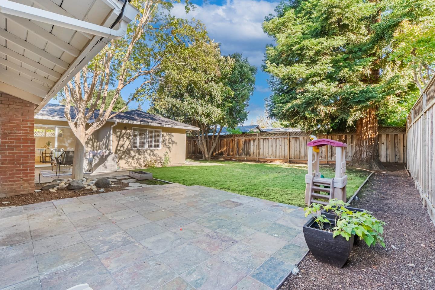 Detail Gallery Image 35 of 45 For 1013 Karen Way, Mountain View,  CA 94040 - 3 Beds | 2 Baths