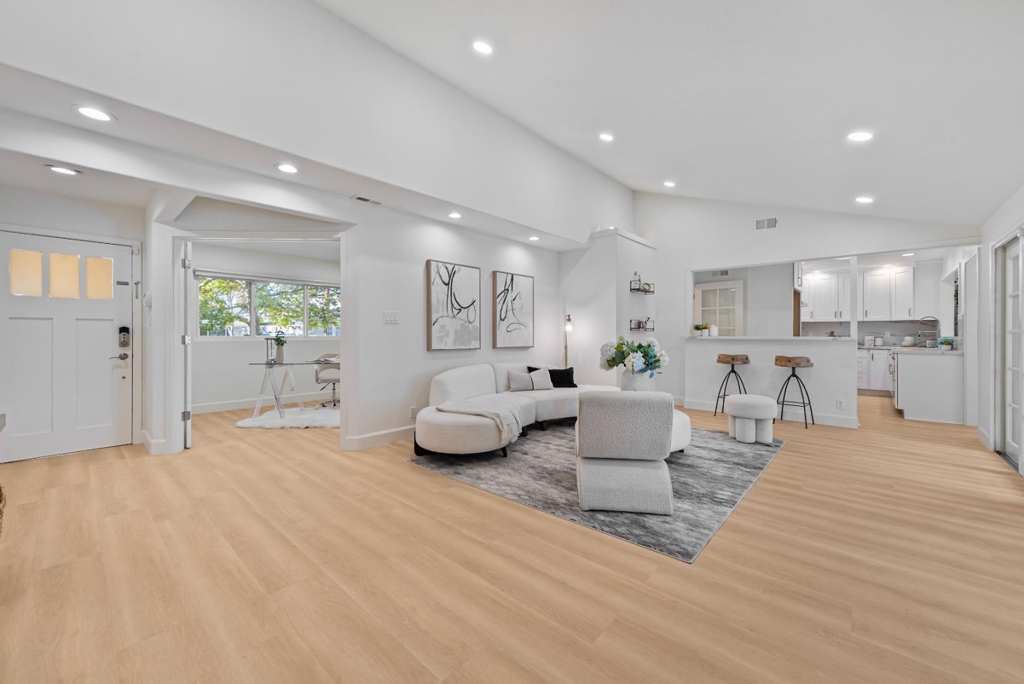 Detail Gallery Image 4 of 45 For 1013 Karen Way, Mountain View,  CA 94040 - 3 Beds | 2 Baths