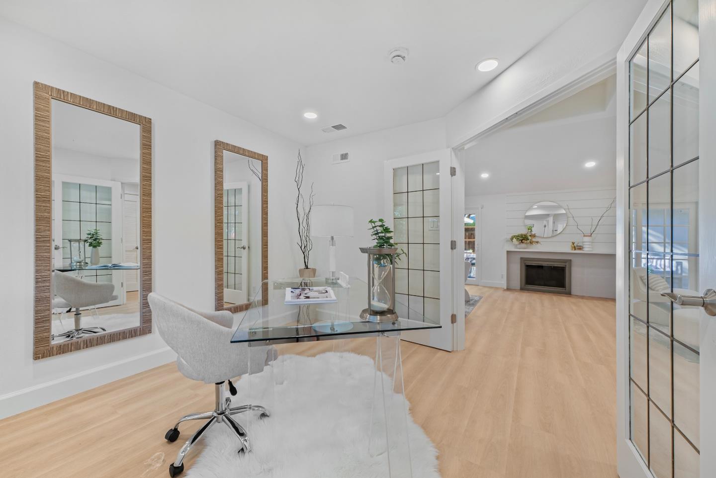 Detail Gallery Image 8 of 45 For 1013 Karen Way, Mountain View,  CA 94040 - 3 Beds | 2 Baths