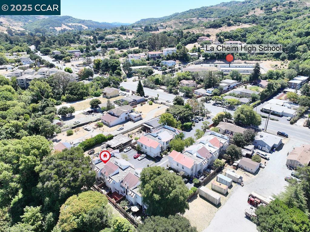 Detail Gallery Image 25 of 27 For 130 Creekside Ct, El Sobrante,  CA 94803 - 2 Beds | 2 Baths