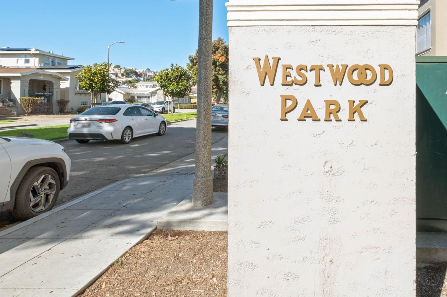 Detail Gallery Image 26 of 28 For 611 Miramar Ave, San Francisco,  CA 94112 - 4 Beds | 3 Baths