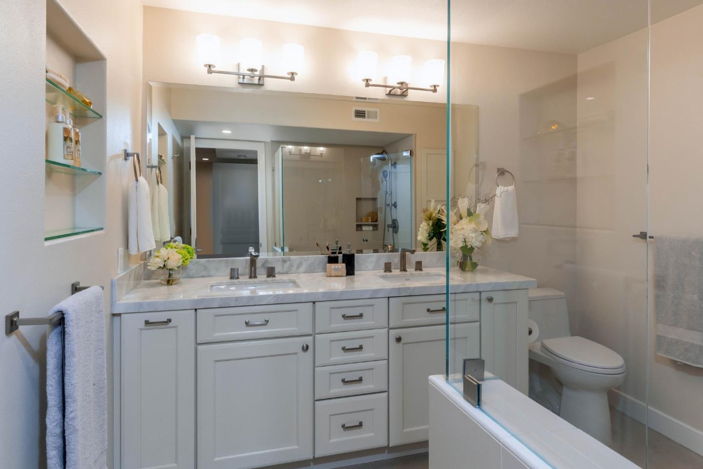 Detail Gallery Image 18 of 42 For 105 Callecita, Los Gatos,  CA 95032 - 3 Beds | 2/1 Baths