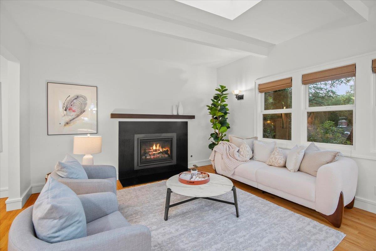 Detail Gallery Image 10 of 44 For 20808 Pamela Way, Saratoga,  CA 95070 - 3 Beds | 2 Baths