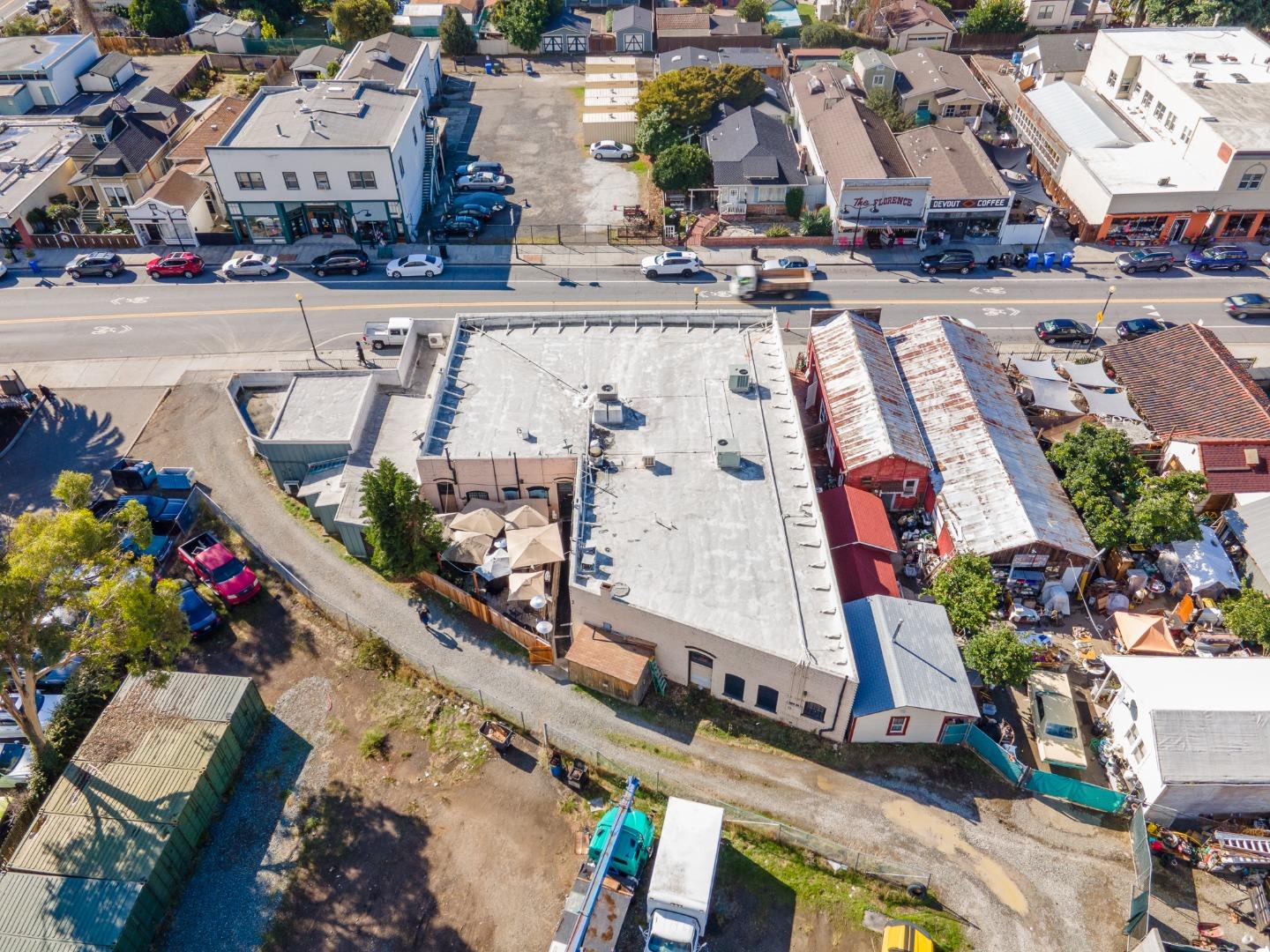 Detail Gallery Image 6 of 8 For 37372 Niles Blvd, Fremont,  CA 94536 - – Beds | – Baths