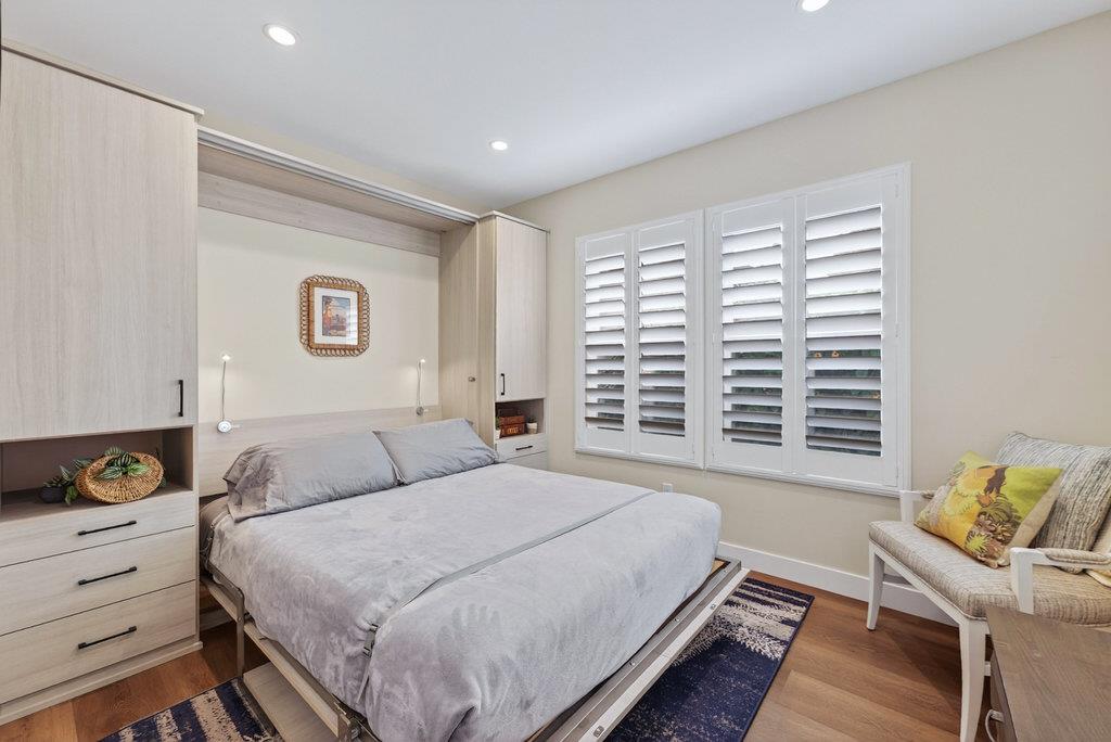 Detail Gallery Image 19 of 44 For 425 Riverview Ave, Capitola,  CA 95010 - 2 Beds | 1 Baths