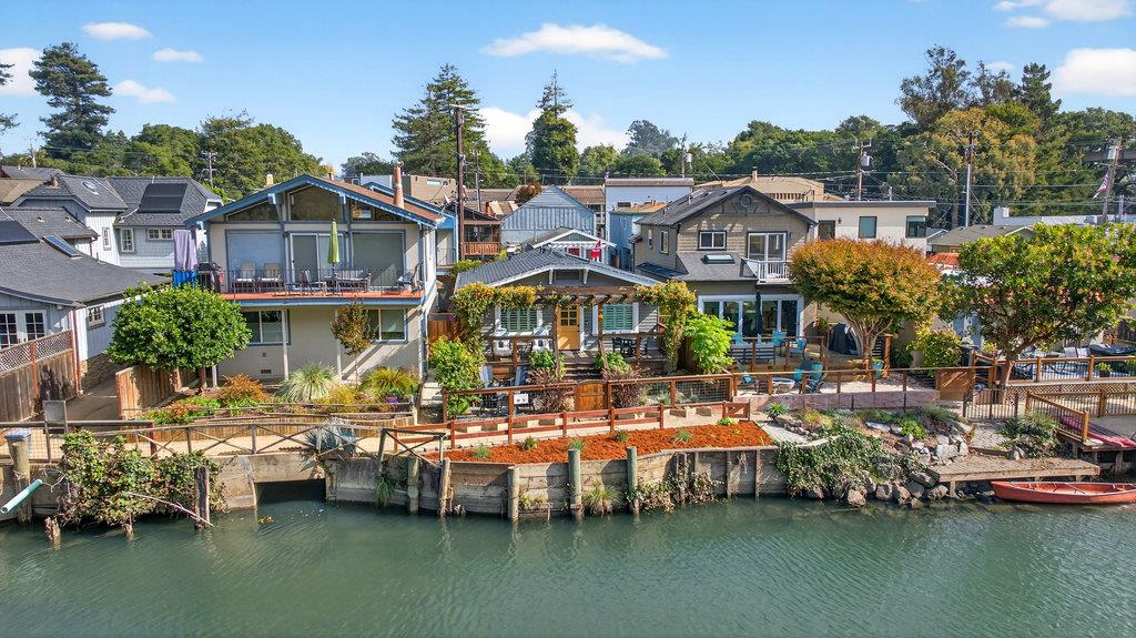 Detail Gallery Image 28 of 44 For 425 Riverview Ave, Capitola,  CA 95010 - 2 Beds | 1 Baths