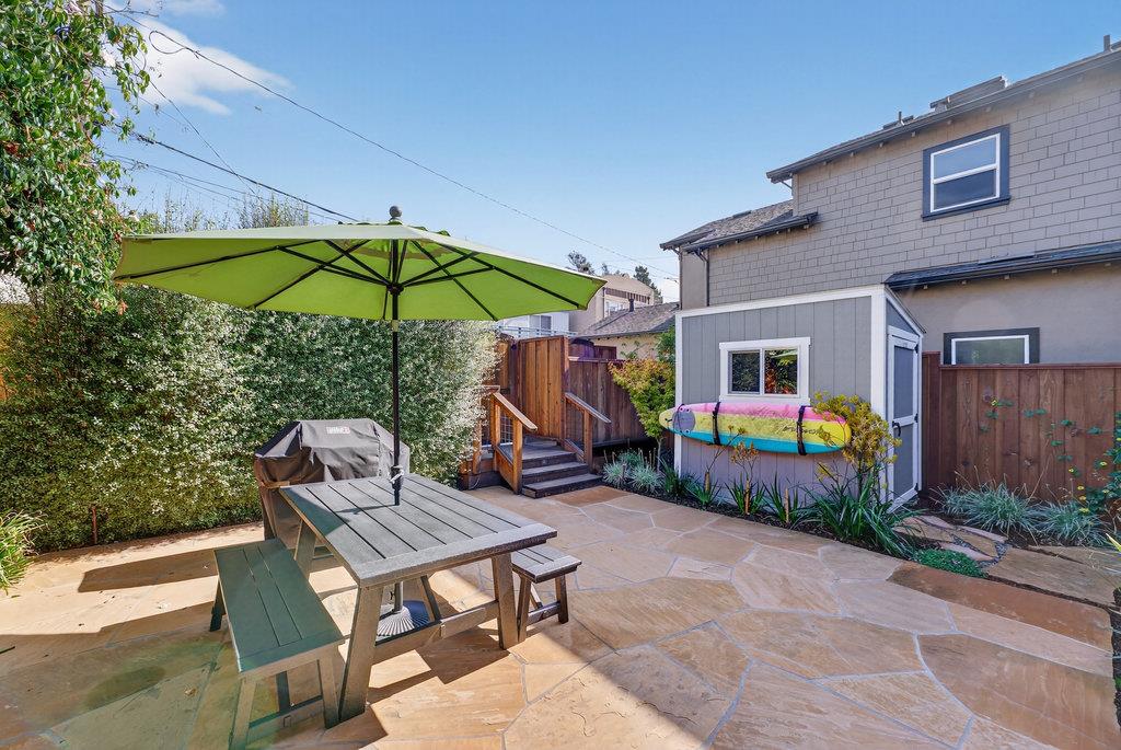 Detail Gallery Image 32 of 44 For 425 Riverview Ave, Capitola,  CA 95010 - 2 Beds | 1 Baths