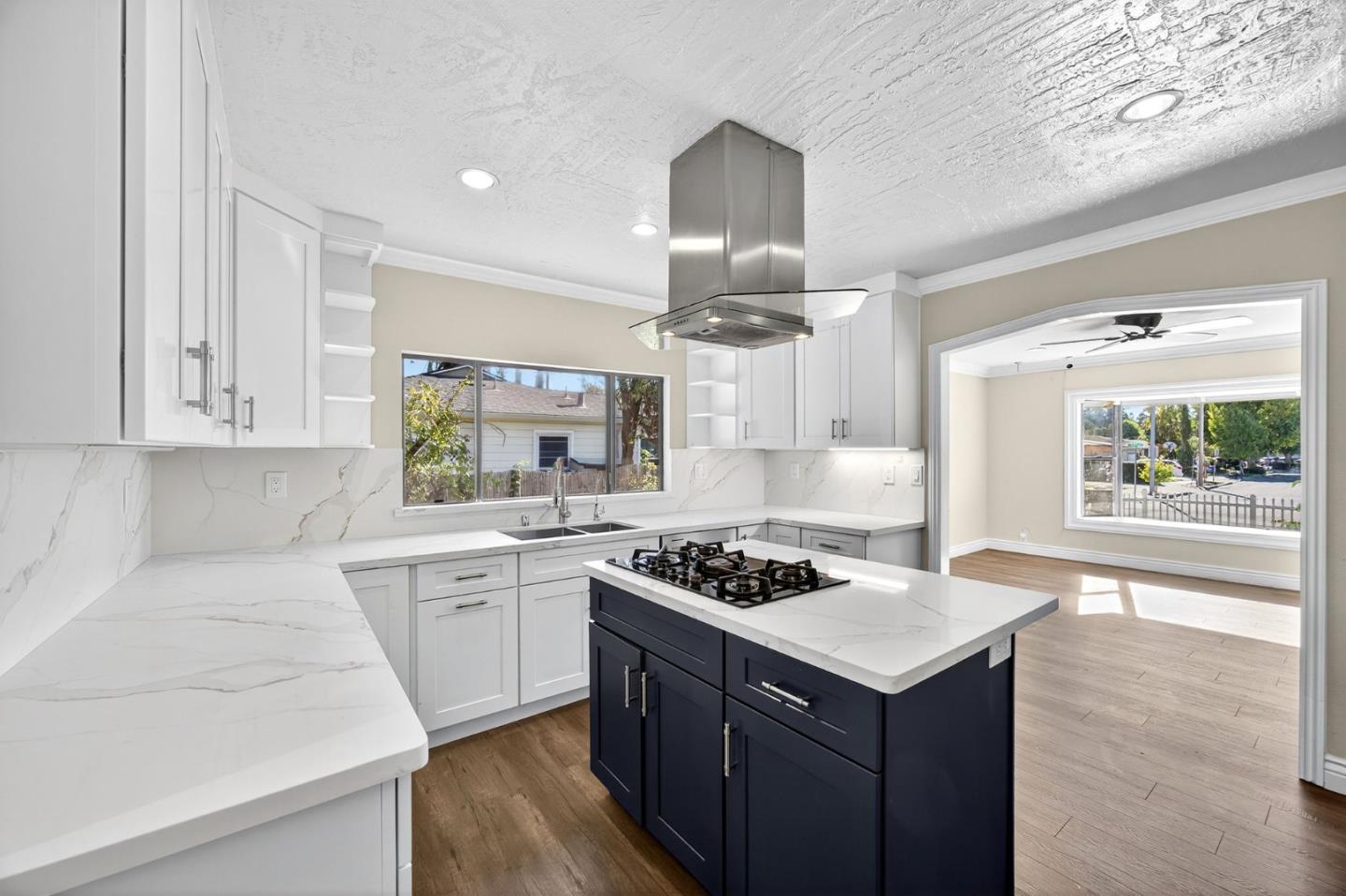 Detail Gallery Image 4 of 50 For 38538 Tyson Ln, Fremont,  CA 94536 - 4 Beds | 2 Baths