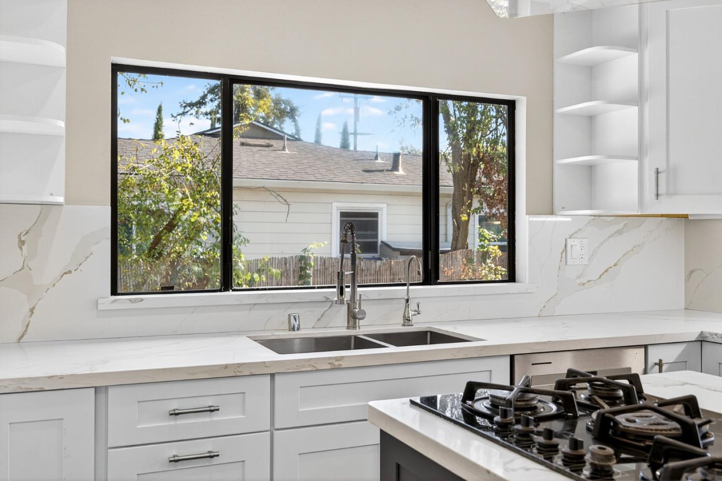 Detail Gallery Image 6 of 50 For 38538 Tyson Ln, Fremont,  CA 94536 - 4 Beds | 2 Baths