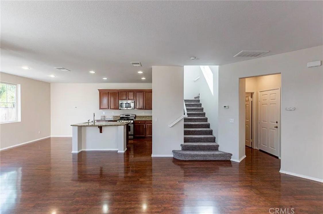 Detail Gallery Image 3 of 3 For 12978 Cobblestone Ln, Moreno Valley,  CA 92555 - 4 Beds | 2/1 Baths