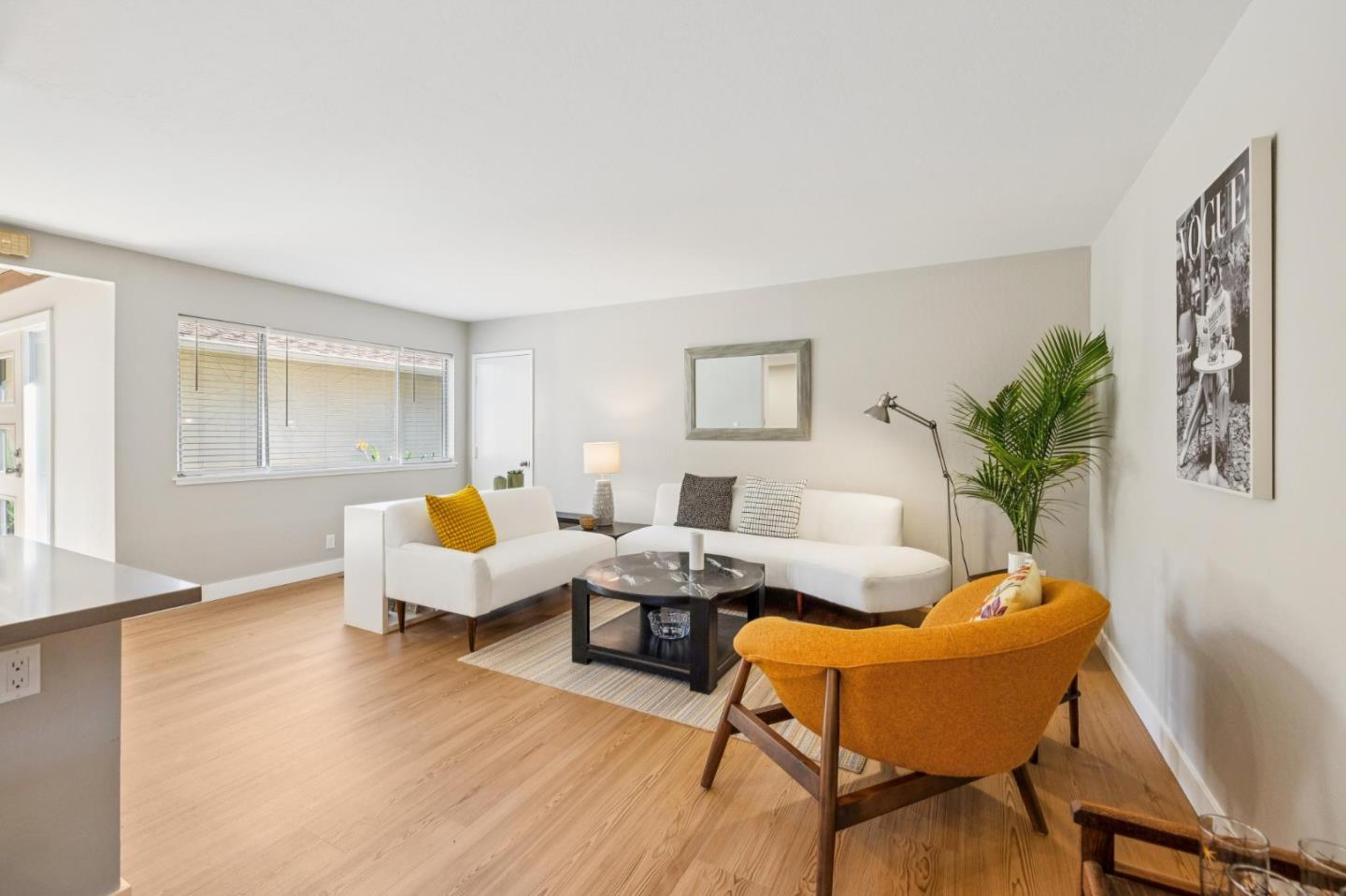 Detail Gallery Image 21 of 36 For 141 Carlisle Way, Sunnyvale,  CA 94087 - 3 Beds | 2 Baths