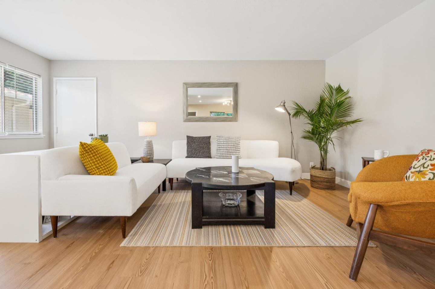 Detail Gallery Image 22 of 36 For 141 Carlisle Way, Sunnyvale,  CA 94087 - 3 Beds | 2 Baths