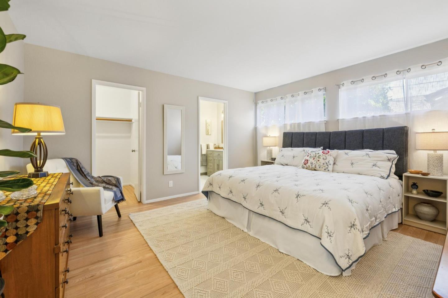 Detail Gallery Image 23 of 36 For 141 Carlisle Way, Sunnyvale,  CA 94087 - 3 Beds | 2 Baths