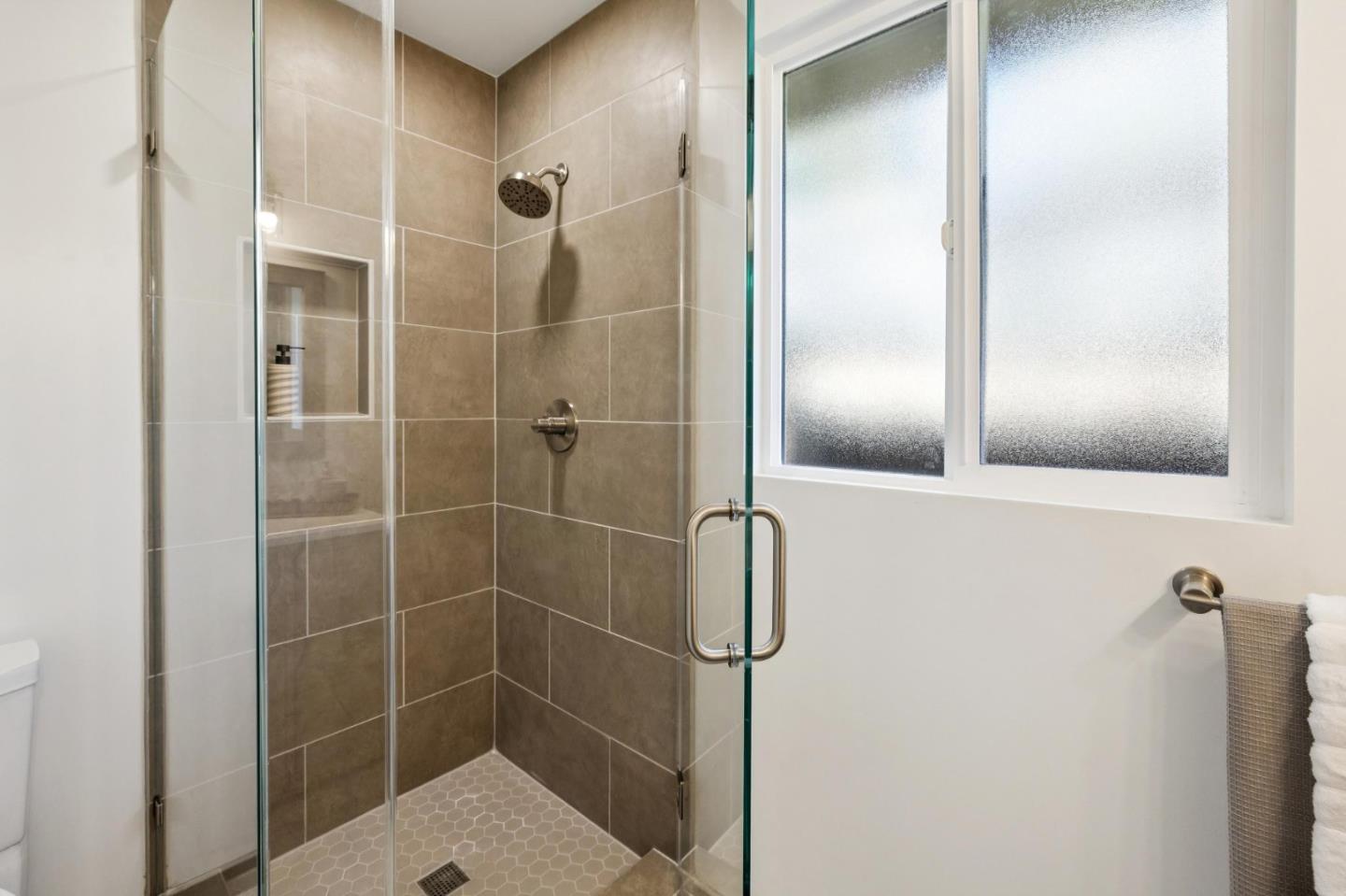 Detail Gallery Image 27 of 36 For 141 Carlisle Way, Sunnyvale,  CA 94087 - 3 Beds | 2 Baths