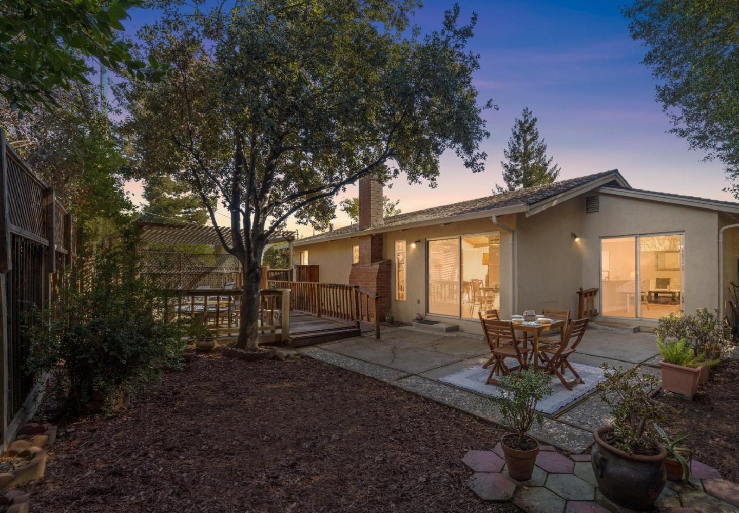 Detail Gallery Image 32 of 36 For 141 Carlisle Way, Sunnyvale,  CA 94087 - 3 Beds | 2 Baths