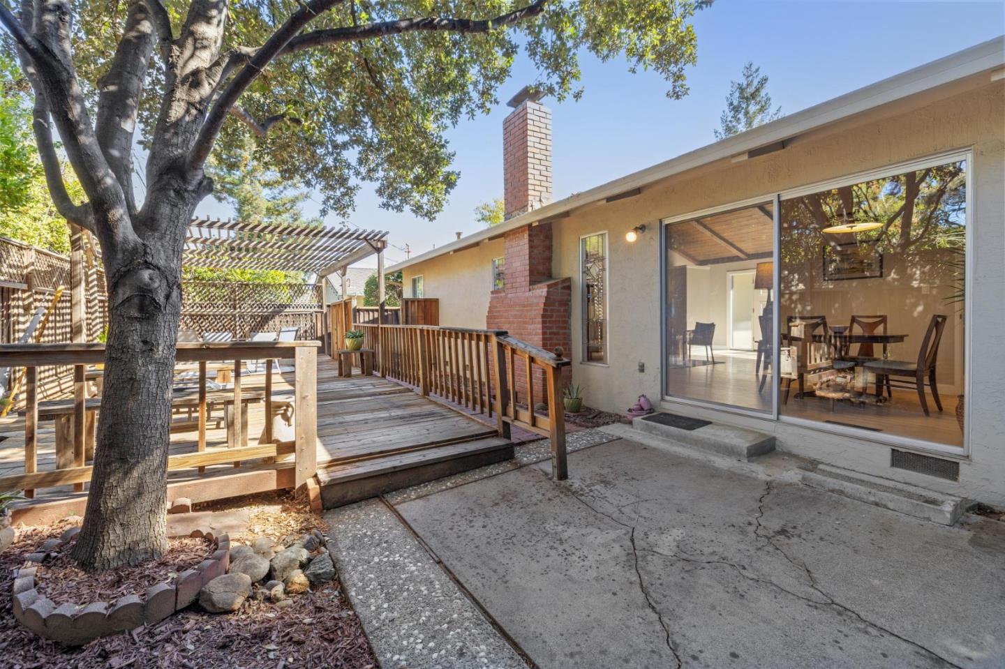 Detail Gallery Image 33 of 36 For 141 Carlisle Way, Sunnyvale,  CA 94087 - 3 Beds | 2 Baths