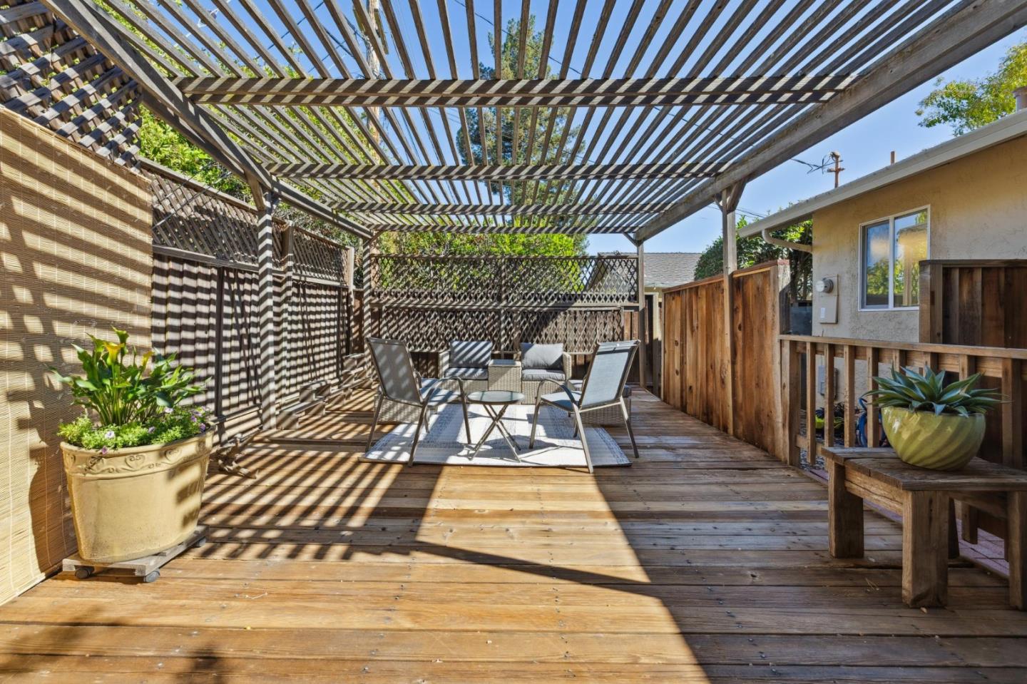 Detail Gallery Image 35 of 36 For 141 Carlisle Way, Sunnyvale,  CA 94087 - 3 Beds | 2 Baths