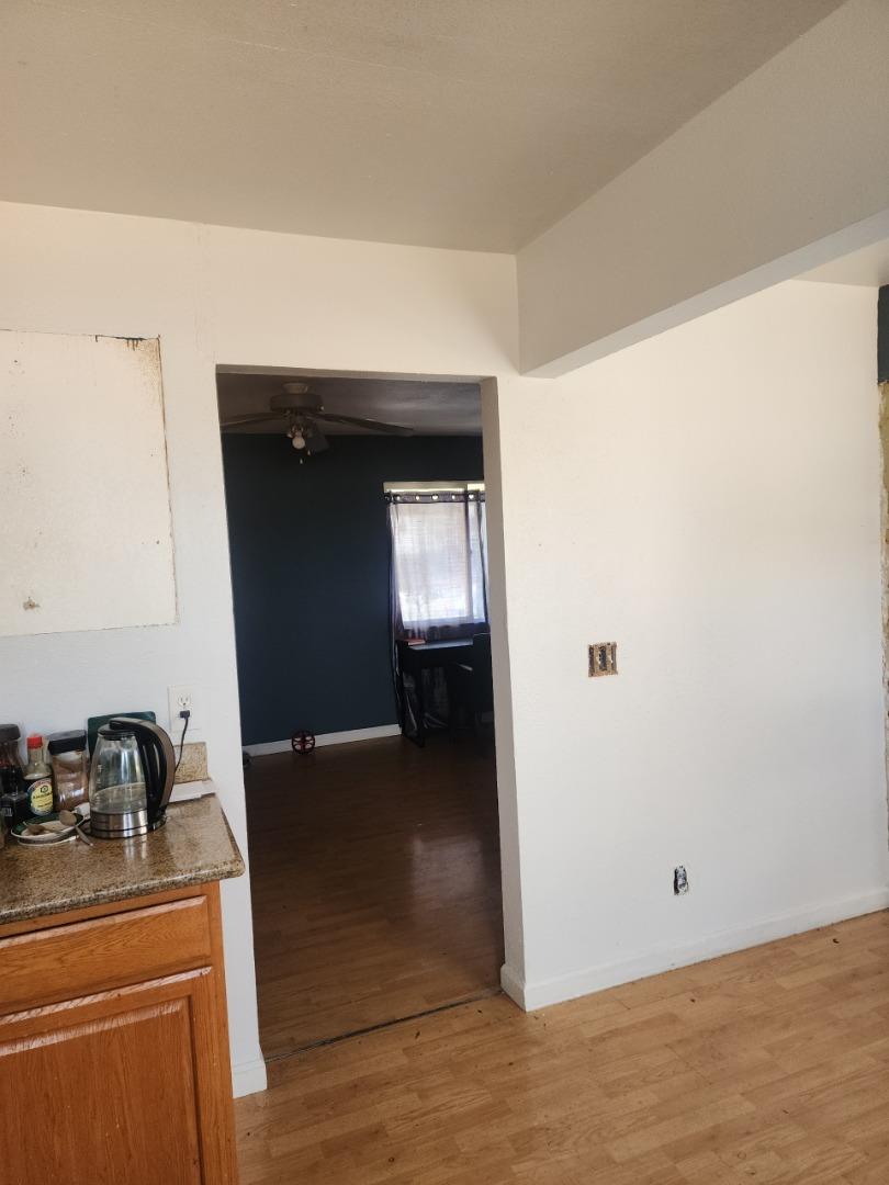 Detail Gallery Image 9 of 14 For 50 Linscheid Dr, Pittsburg,  CA 94565 - 3 Beds | 1 Baths