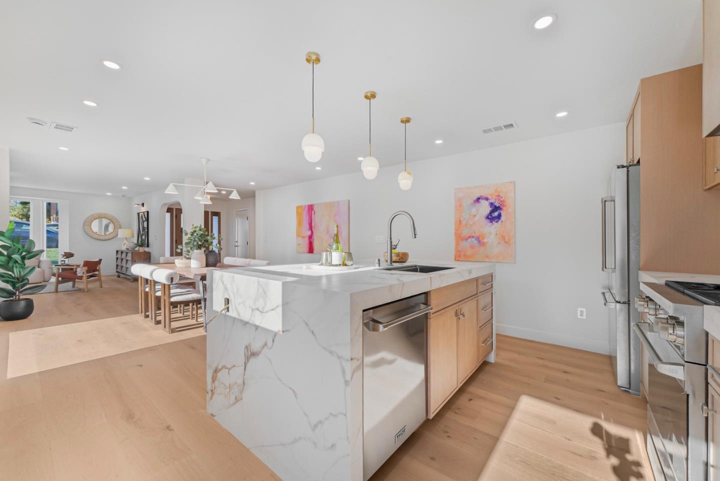 Detail Gallery Image 10 of 48 For 373 Oakview Dr, San Carlos,  CA 94070 - 4 Beds | 3 Baths