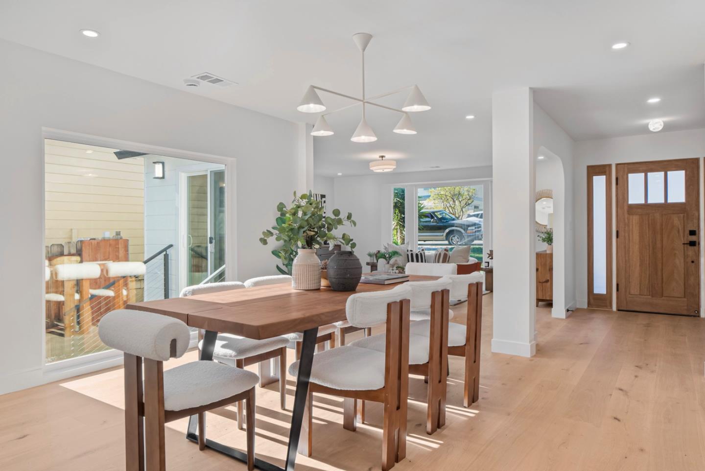 Detail Gallery Image 13 of 48 For 373 Oakview Dr, San Carlos,  CA 94070 - 4 Beds | 3 Baths