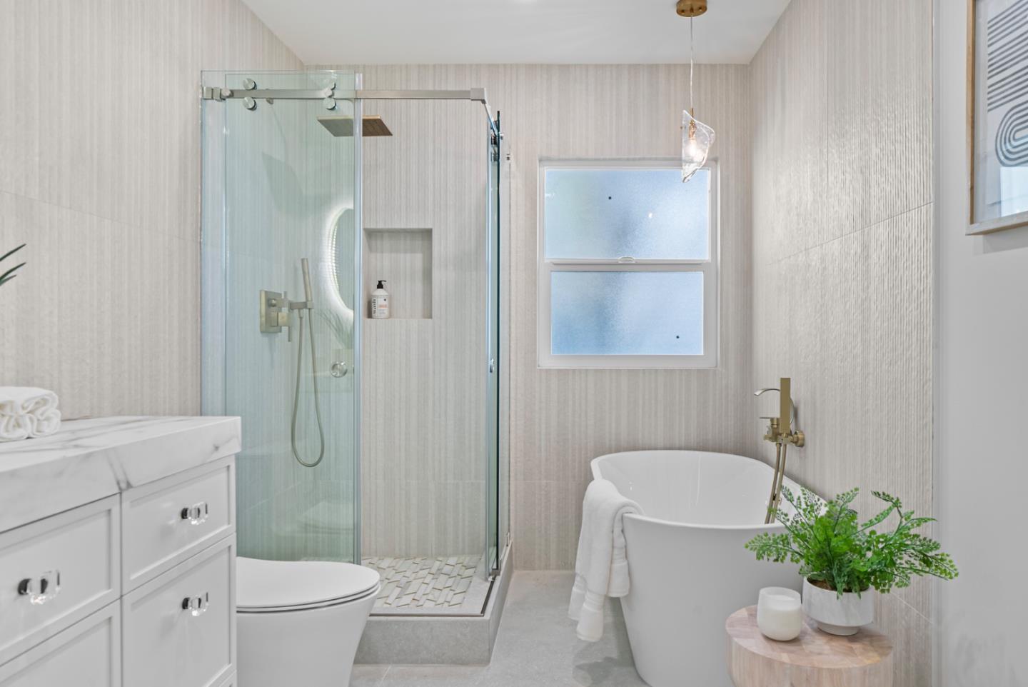 Detail Gallery Image 25 of 48 For 373 Oakview Dr, San Carlos,  CA 94070 - 4 Beds | 3 Baths