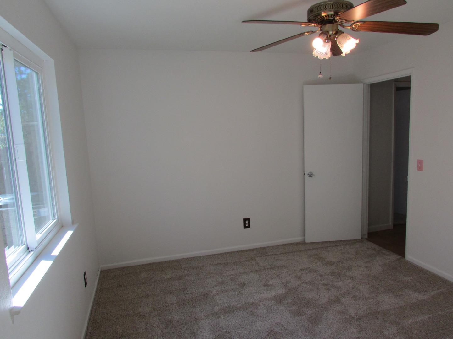 Detail Gallery Image 13 of 26 For 1716 Wade Dr, Paso Robles,  CA 93446 - 3 Beds | 2 Baths