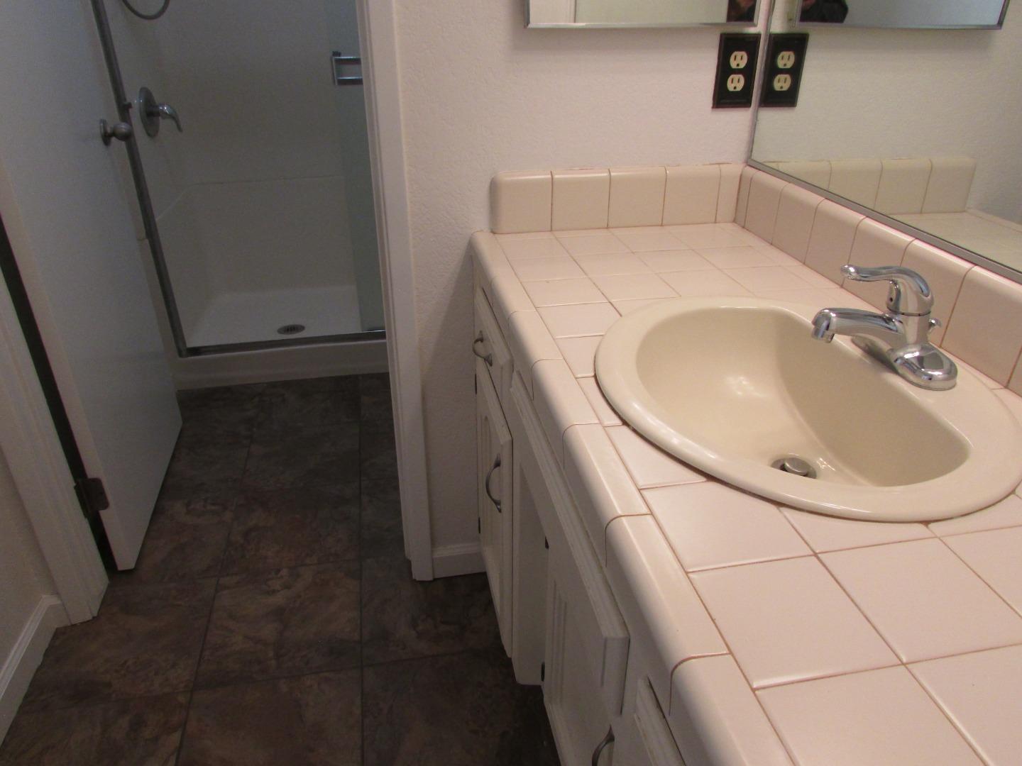 Detail Gallery Image 18 of 26 For 1716 Wade Dr, Paso Robles,  CA 93446 - 3 Beds | 2 Baths