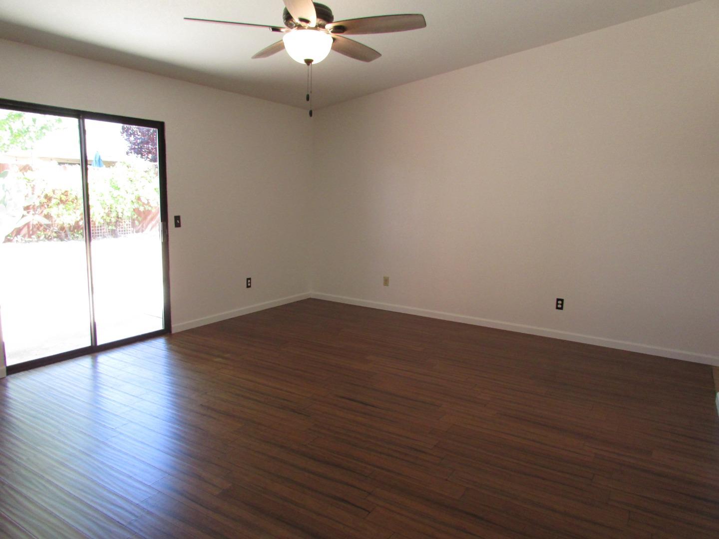 Detail Gallery Image 7 of 26 For 1716 Wade Dr, Paso Robles,  CA 93446 - 3 Beds | 2 Baths