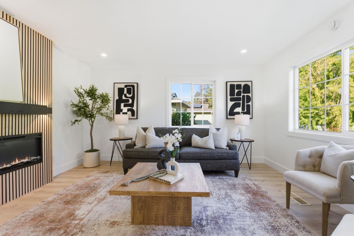 Detail Gallery Image 3 of 48 For 932 Ormonde Dr, Mountain View,  CA 94043 - 4 Beds | 2/1 Baths