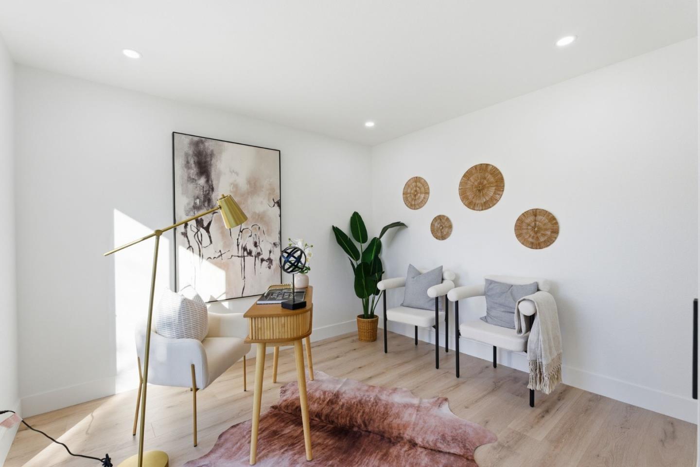 Detail Gallery Image 31 of 48 For 932 Ormonde Dr, Mountain View,  CA 94043 - 4 Beds | 2/1 Baths