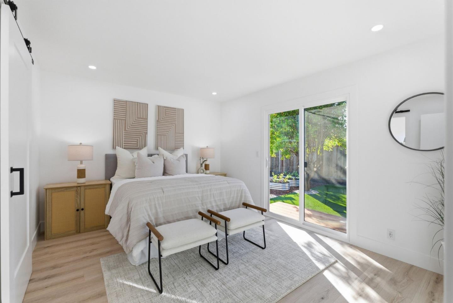 Detail Gallery Image 32 of 48 For 932 Ormonde Dr, Mountain View,  CA 94043 - 4 Beds | 2/1 Baths