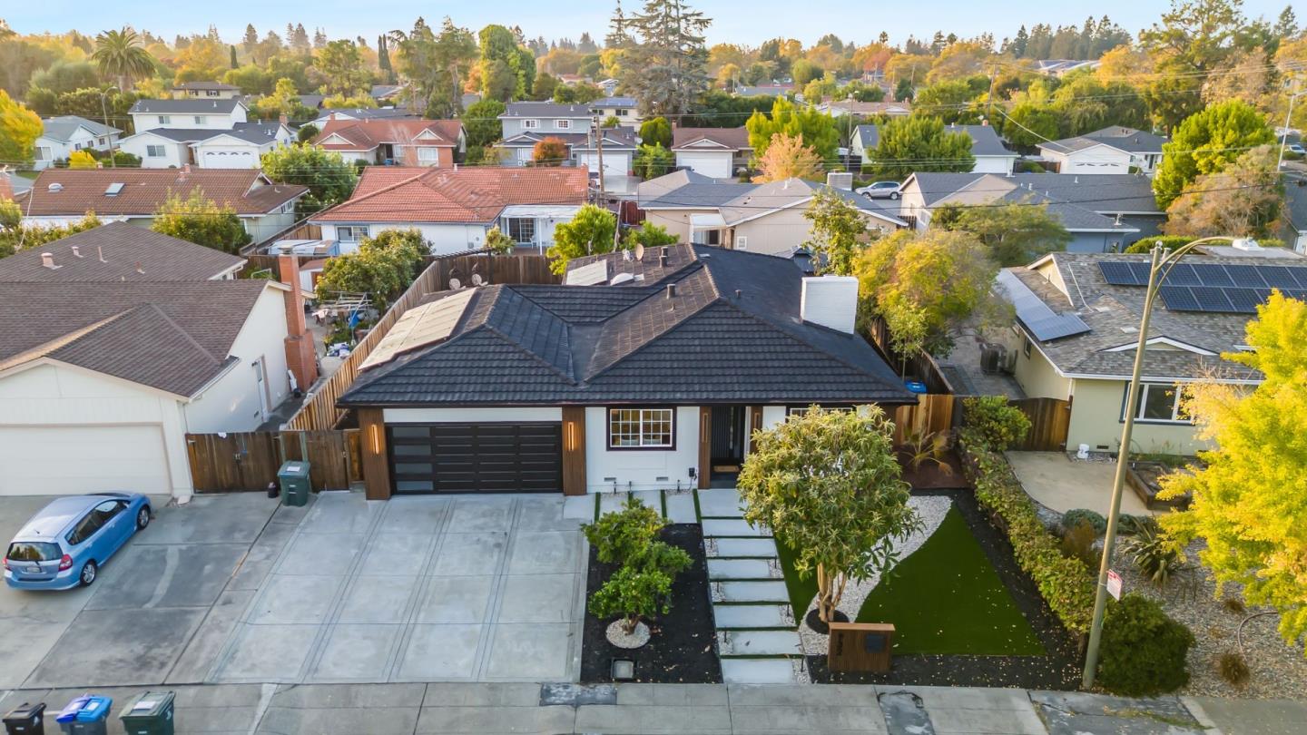 Detail Gallery Image 43 of 48 For 932 Ormonde Dr, Mountain View,  CA 94043 - 4 Beds | 2/1 Baths