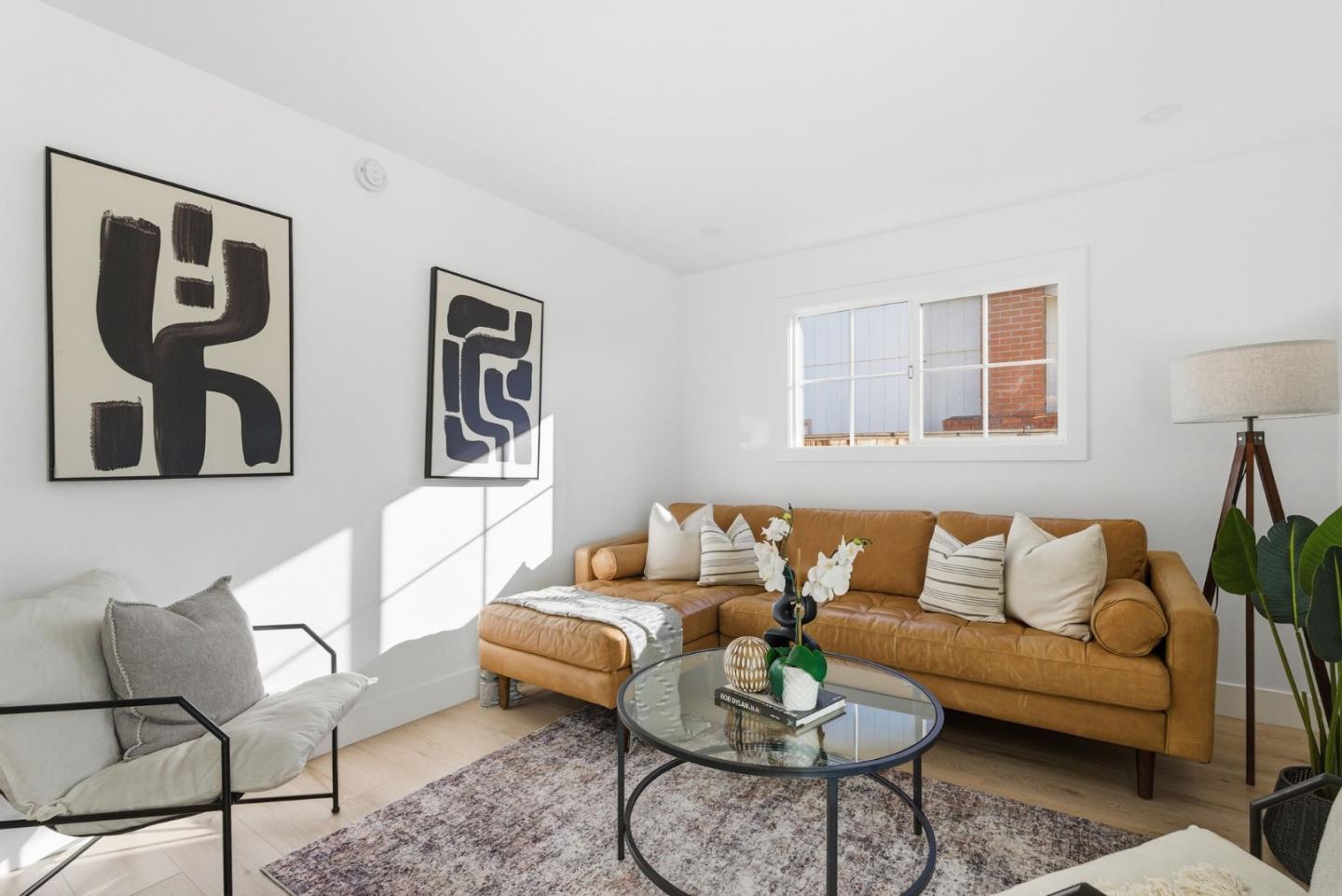 Detail Gallery Image 8 of 48 For 932 Ormonde Dr, Mountain View,  CA 94043 - 4 Beds | 2/1 Baths