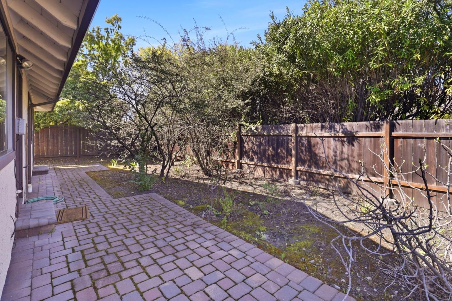 Detail Gallery Image 48 of 50 For 701 Christine Dr, Palo Alto,  CA 94303 - 3 Beds | 3 Baths