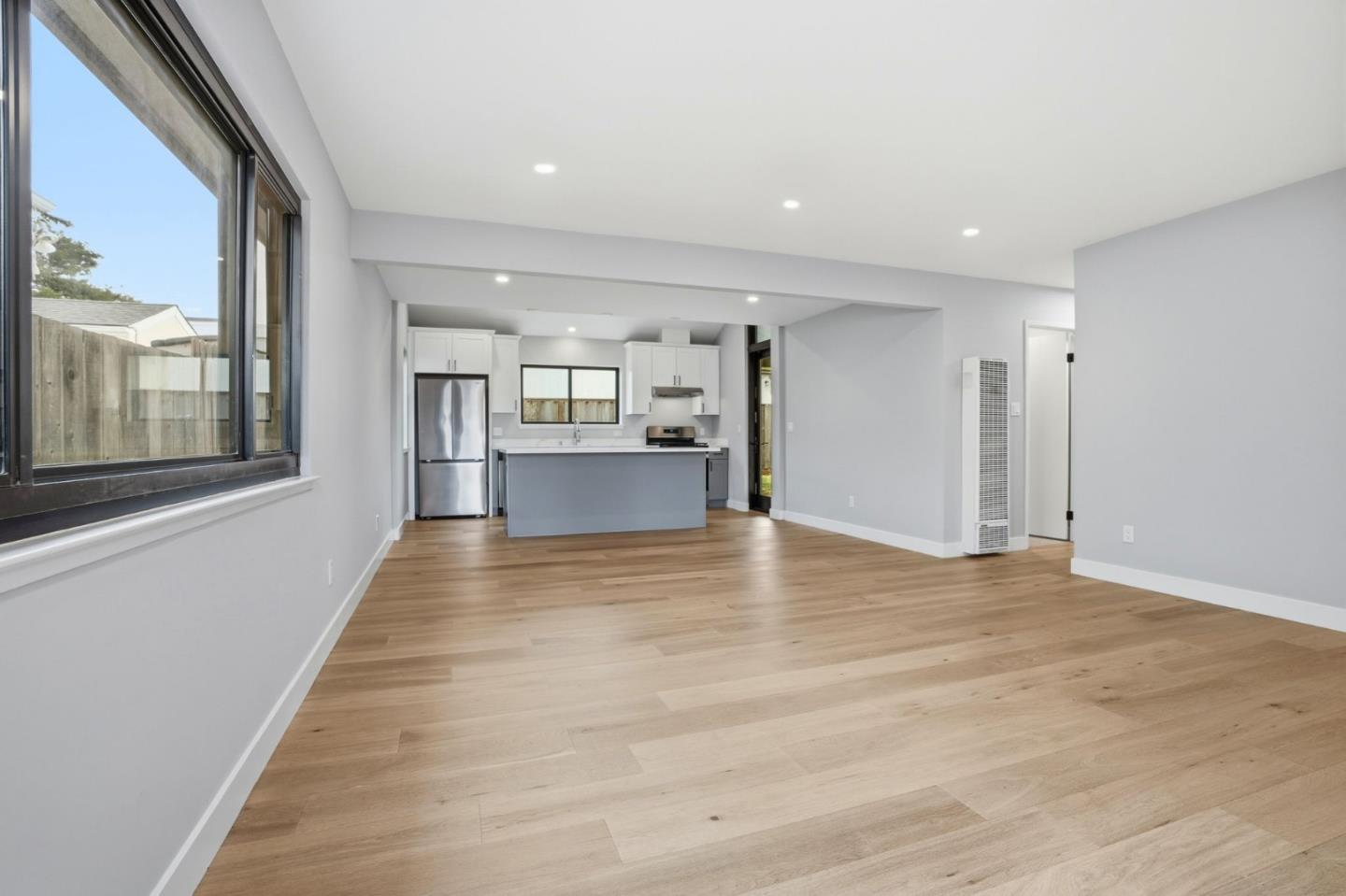 Detail Gallery Image 9 of 34 For 11-15 Spruce St, Millbrae,  CA 94030 - – Beds | – Baths