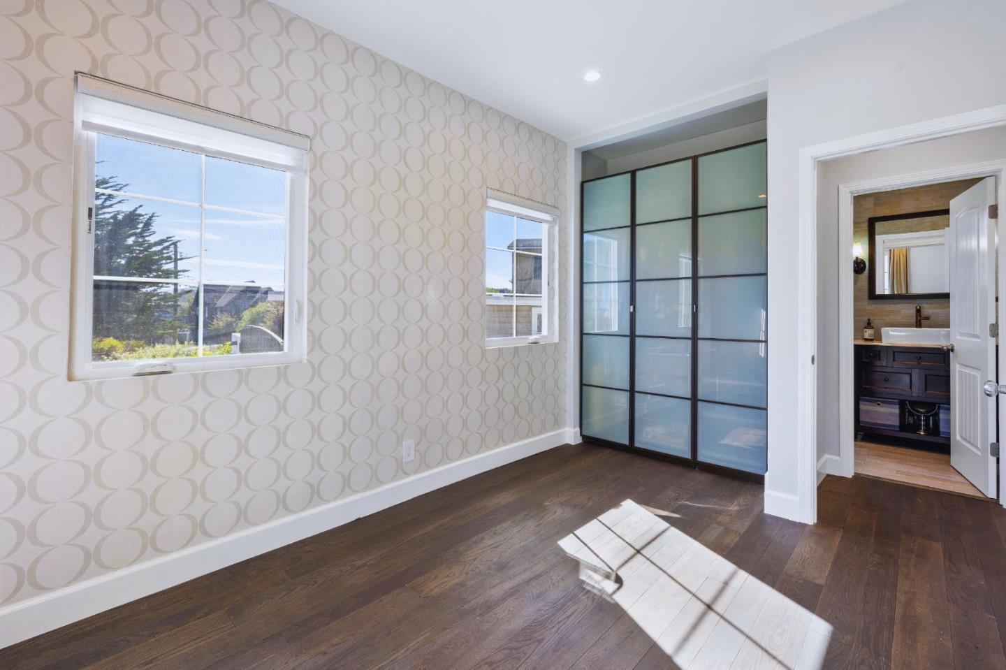 Detail Gallery Image 16 of 35 For 2240 Francisco Blvd, Pacifica,  CA 94044 - 2 Beds | 2 Baths