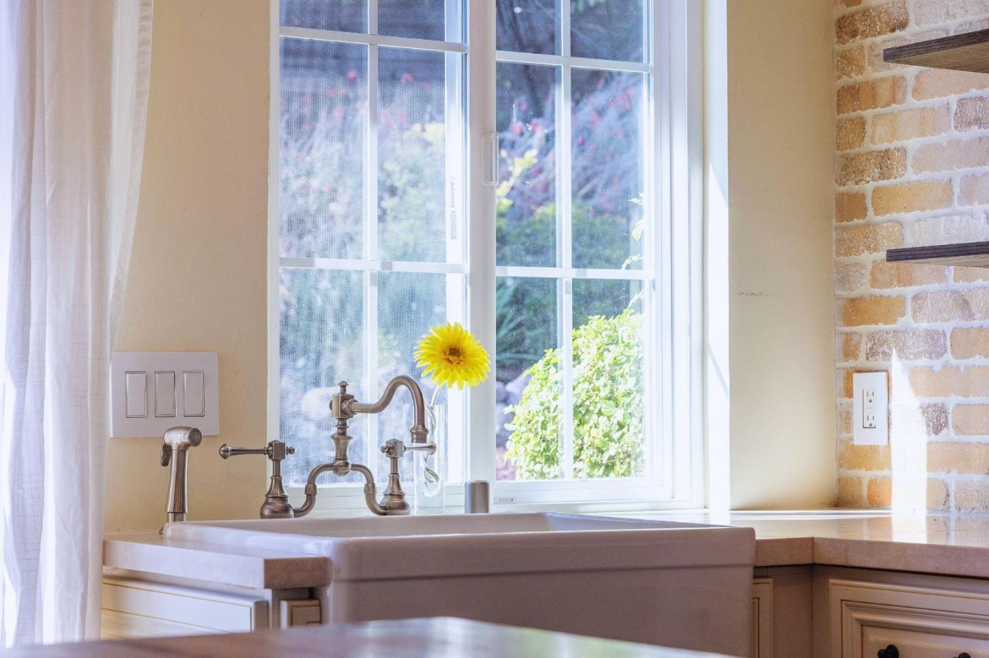 Detail Gallery Image 7 of 35 For 2240 Francisco Blvd, Pacifica,  CA 94044 - 2 Beds | 2 Baths