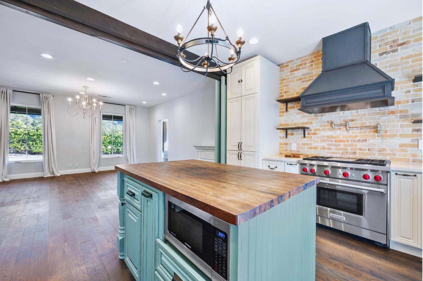 Detail Gallery Image 8 of 35 For 2240 Francisco Blvd, Pacifica,  CA 94044 - 2 Beds | 2 Baths