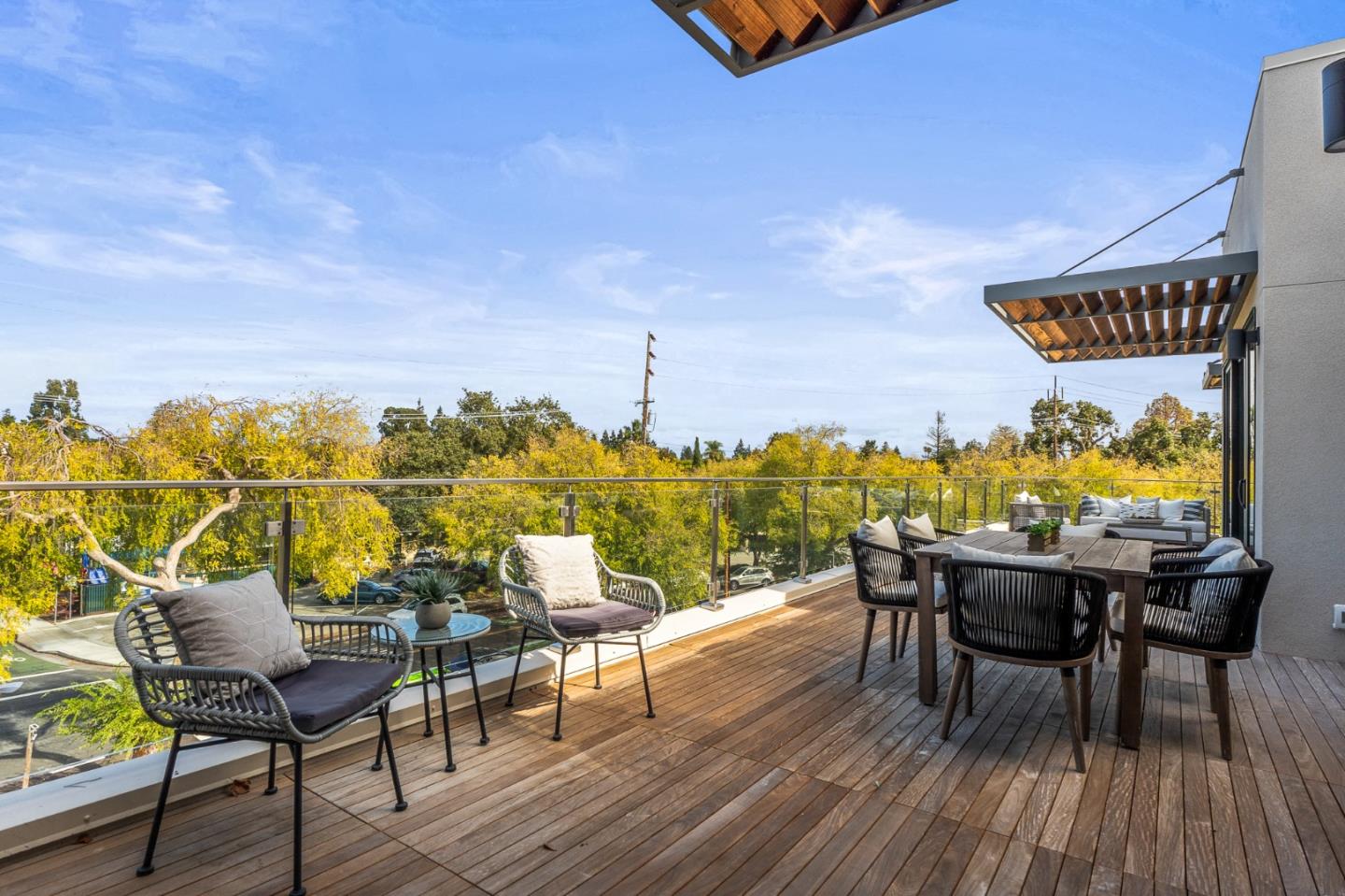 Detail Gallery Image 5 of 35 For 4115 El Camino Real #332,  Palo Alto,  CA 94306 - 3 Beds | 2/1 Baths