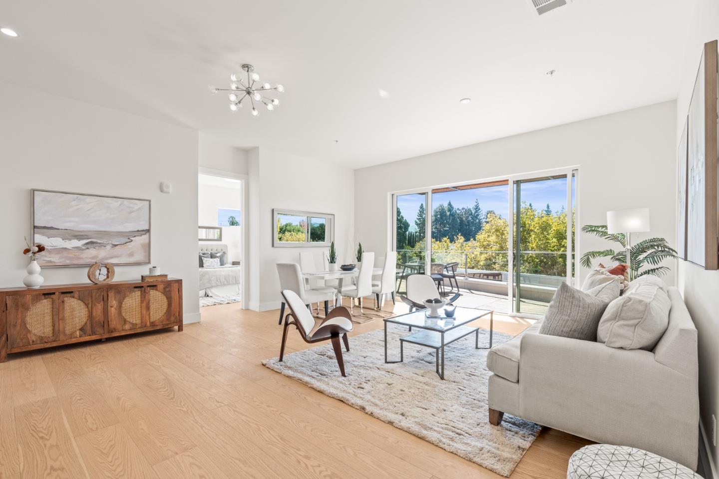 Detail Gallery Image 7 of 33 For 4115 El Camino Real #333,  Palo Alto,  CA 94306 - 3 Beds | 2/1 Baths