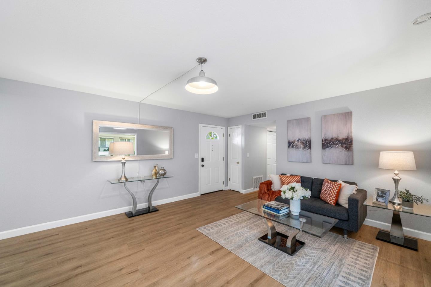 Detail Gallery Image 2 of 20 For 14225 Lora Dr #56,  Los Gatos,  CA 95032 - 2 Beds | 1 Baths