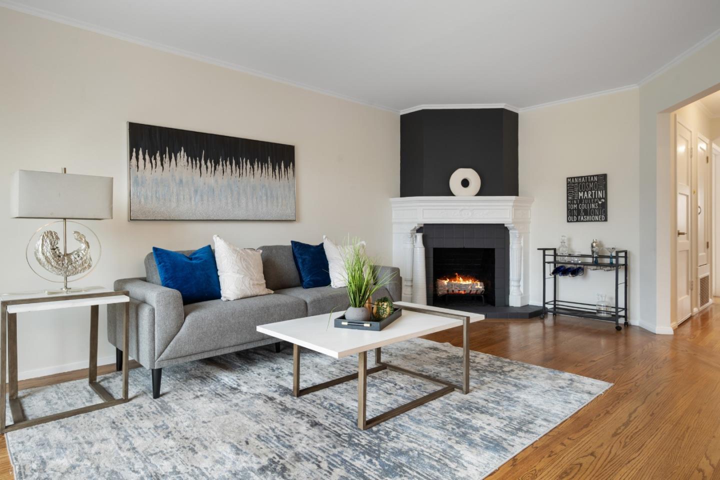 Detail Gallery Image 4 of 41 For 2326 46th Ave, San Francisco,  CA 94116 - 3 Beds | 1 Baths