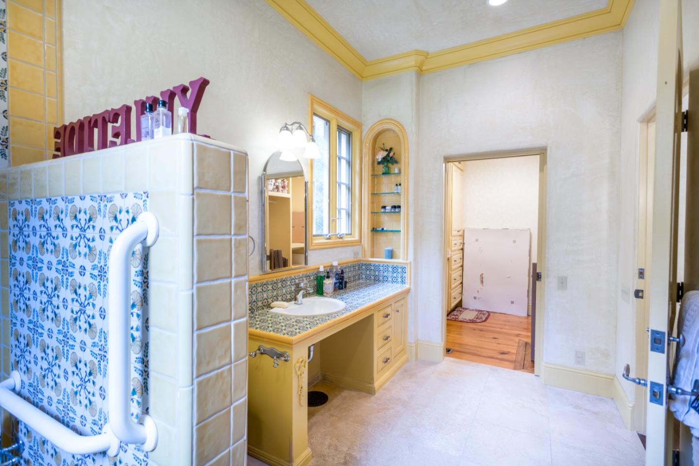 Detail Gallery Image 19 of 50 For 5371 Stonehurst Dr, Martinez,  CA 94553 - 5 Beds | 4/1 Baths