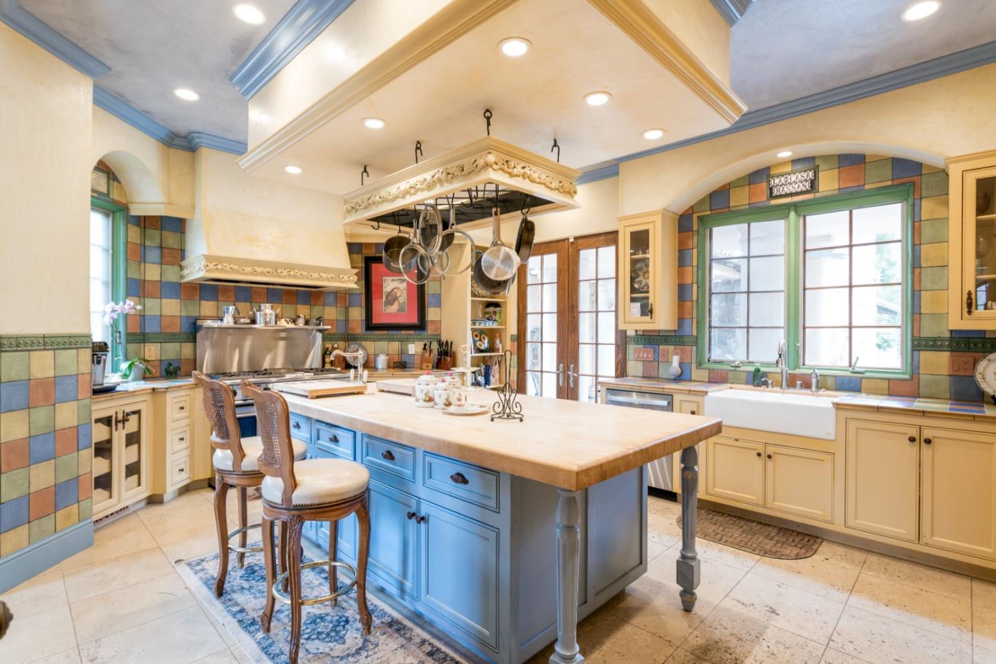 Detail Gallery Image 37 of 50 For 5371 Stonehurst Dr, Martinez,  CA 94553 - 5 Beds | 4/1 Baths